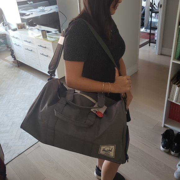 Herschal duffel weekend bag - Picture 5 of 5